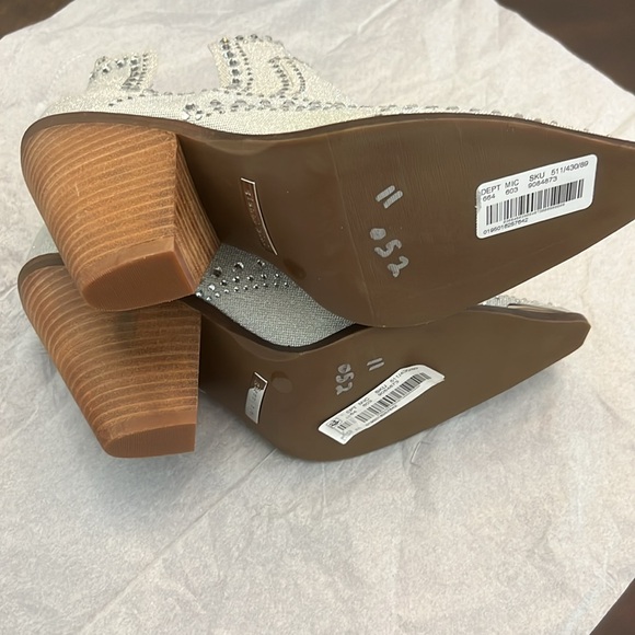 Gianni Bini Brees Rhinestone Metallic Western Booties - Picture 11 of 12